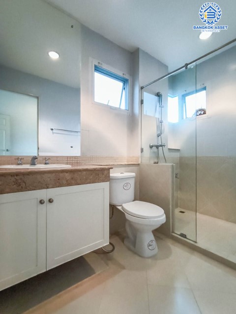 *****บ้านเดี่ยวมือสองย่านนนทบุรี ม.สราญสิริ ราชพฤกษ์-แจ้งวัฒนะ เนื้อที่กว้างขวางมากถึง 56.30 ตร.ว. ฟังก์ชัน 3 ห้องนอน 3 ห้องน้ำ ที่จอดรถ 2 คัน บ้านสไตล์โมเดิร์น ฟรี! เครื่องปรับอากาศ พร้อมเข้าอยู่ บนทำเลแห่งการเดินทาง เชื่อมต่อถนนราชพฤกษ์, ถนนชัยพฤกษ์, ติวานนท์ ใกล้รถไฟฟ้าสายสีม่วง "สถานีท่าอิฐ"